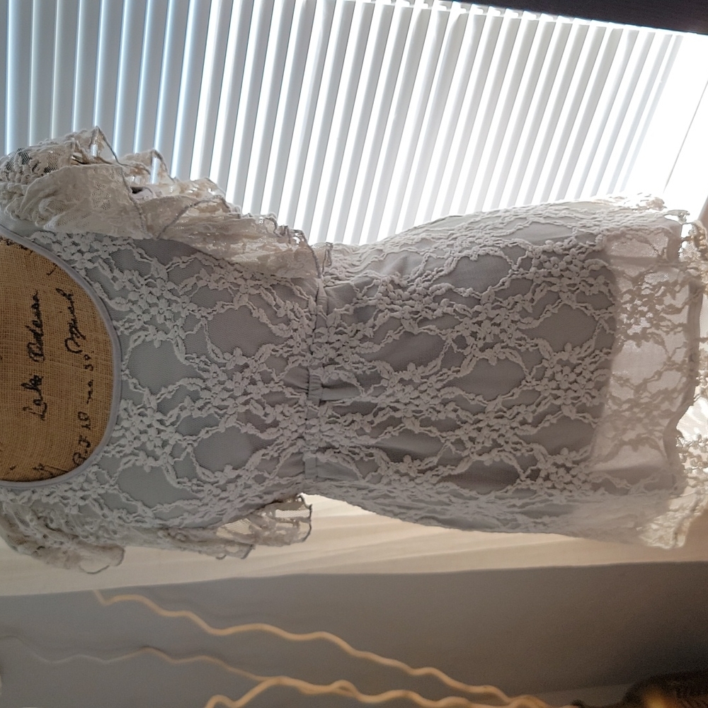 Freeway Lace Top - Picture 1 of 5